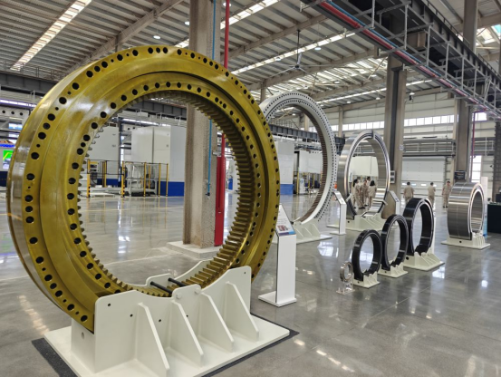 用“拳头产品”夯实制造业基础鼓劲赋能